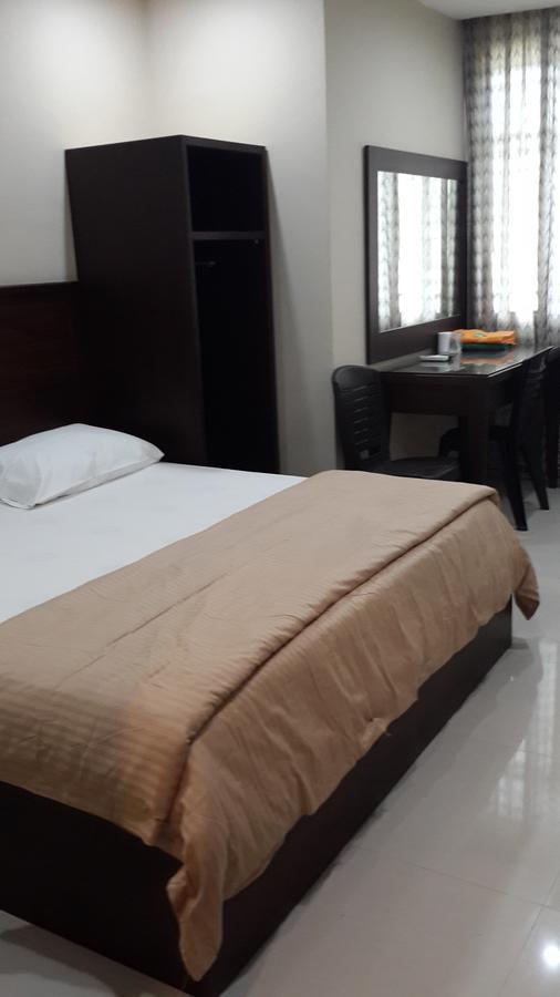 Leon Inn Jodoh Square Batam Dış mekan fotoğraf